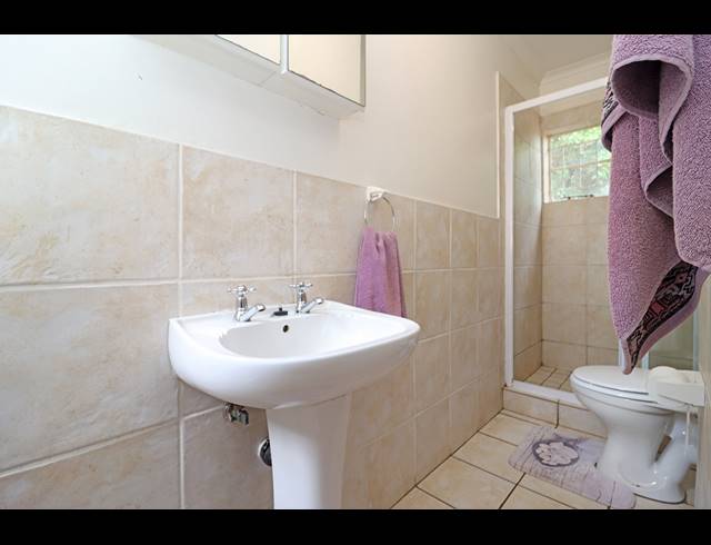3 BEDROOM HOUSE FOR SALE IN KENSINGTON